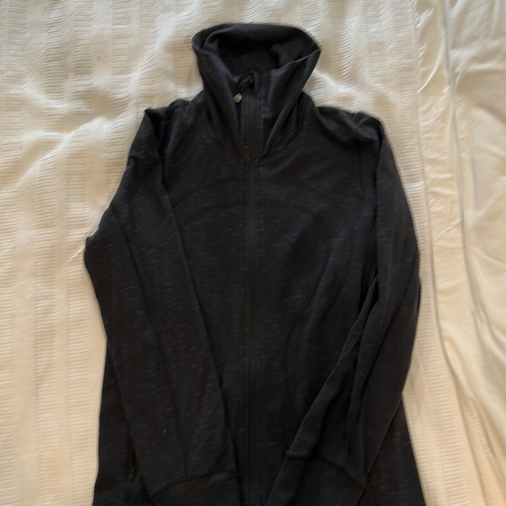 Lululemon Asana zipup size 8